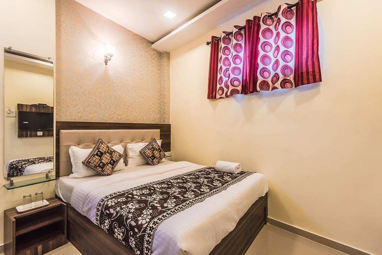 Hotel Gold Coast Mumbai Exterior photo