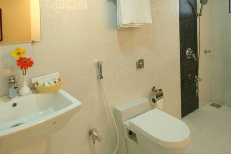 Hotel Gold Coast Mumbai Exterior photo